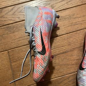 nike skin soccer cleats (for turn and grass fields)